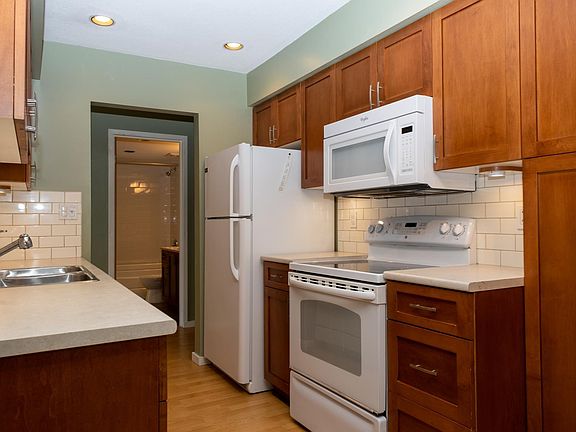 2nd image of 4363 Halifax St #312