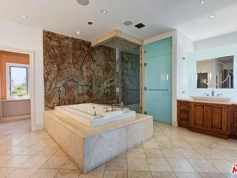 209 S Anita Ave — Photo 37