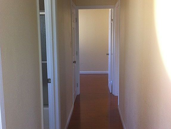 3rd image of 676 Warrington Ave