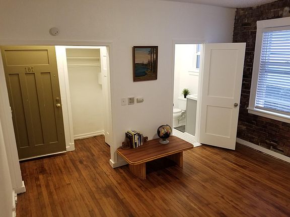 2nd image of 1628 Bellevue Ave #309