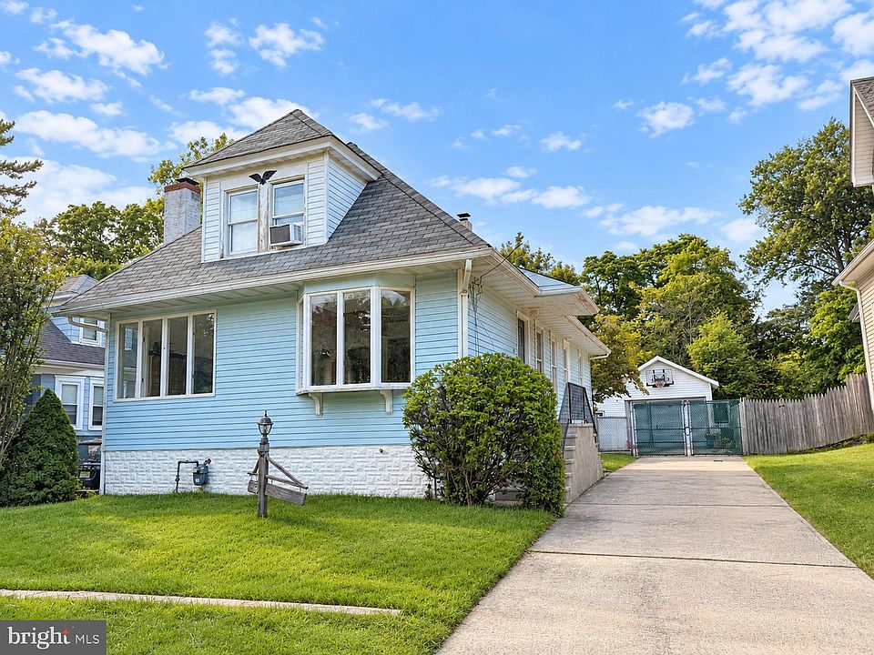 1st image of 22 Brenwal Ave