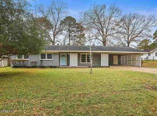 257 Valley Vista Dr, Jackson, MS 39211