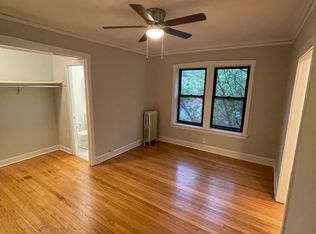 4303 N Winchester Ave #2B, Chicago, IL 60613