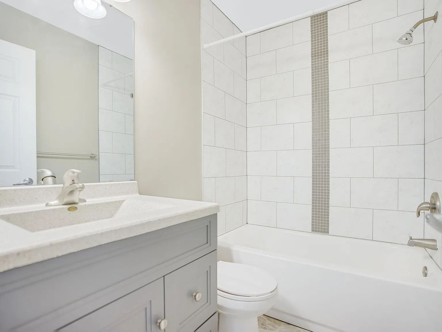 1 bed, 650 sqft, $1,150 — Photo 3