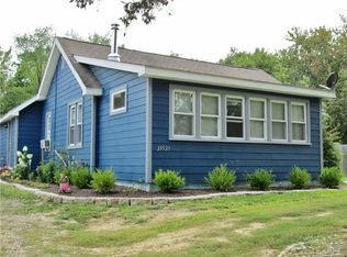 21521 Kaiser Rd, Gregory, MI 48137