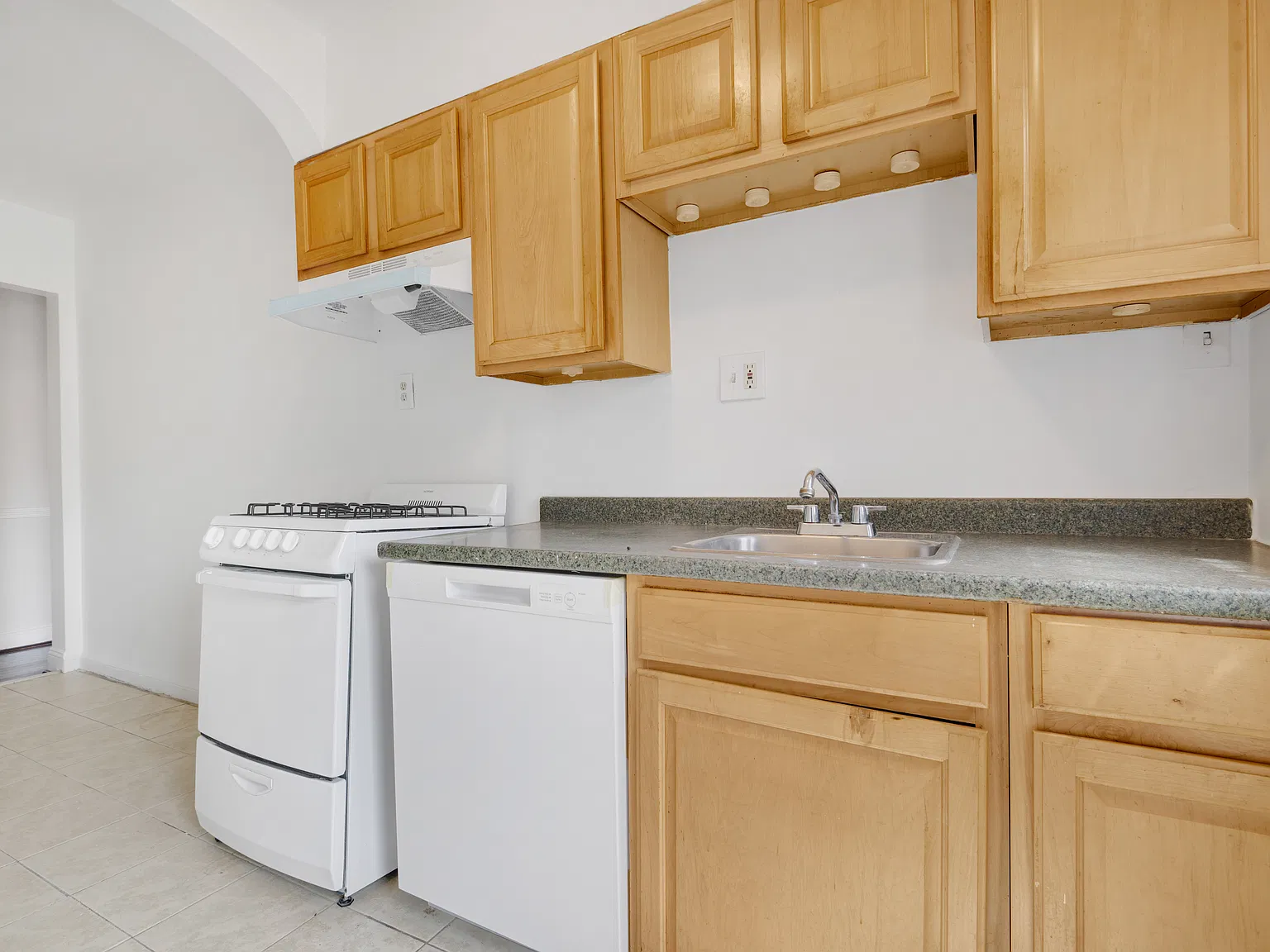 1 bed, $1,550 — Photo 4
