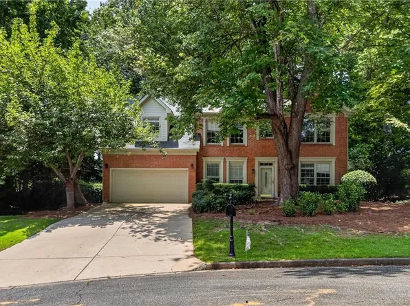 4056 Watkins Glen Dr, Woodstock, GA 30189