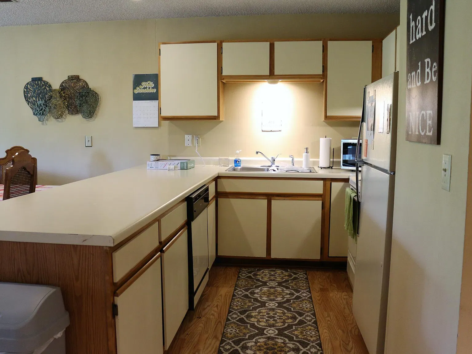 2 bed, 1200 sqft, $1,295 — Photo 4