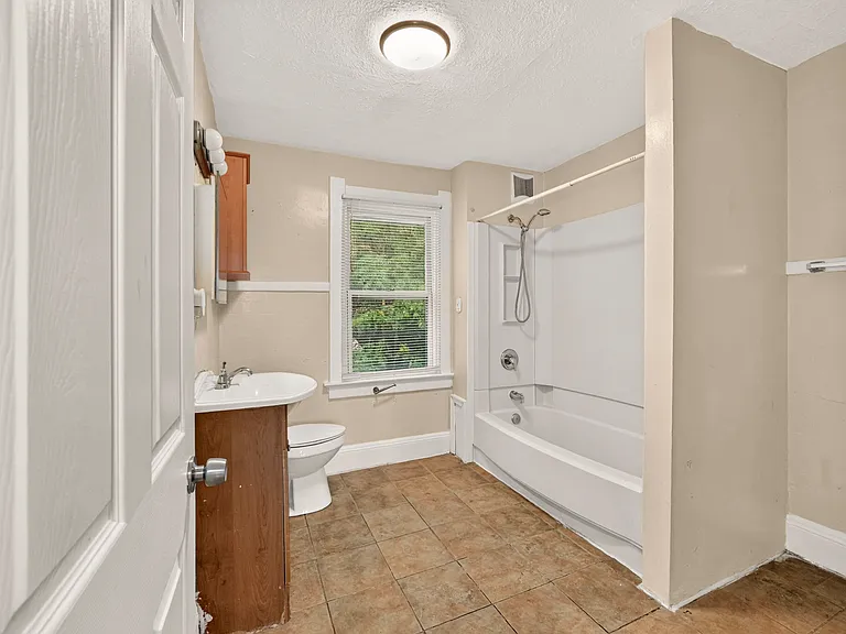 3726 Homewood Ave — Photo 33