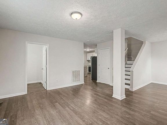 5th image of 1167 Hubbard St SW