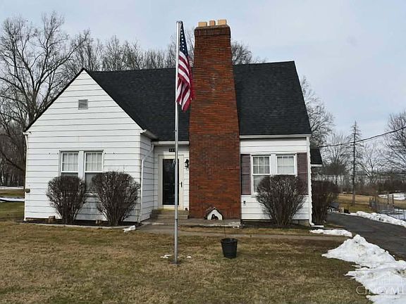 2nd image of 329 E Main St