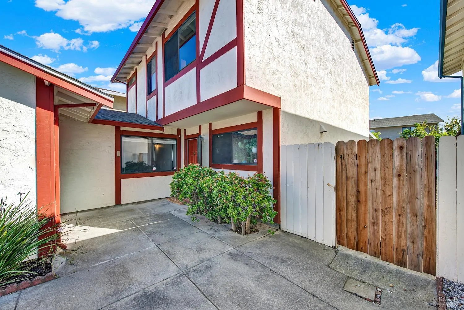 4 bed, 1560 sqft, $3,450 — Photo 1