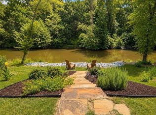 105 Chase Ln, Forsyth, GA 31029