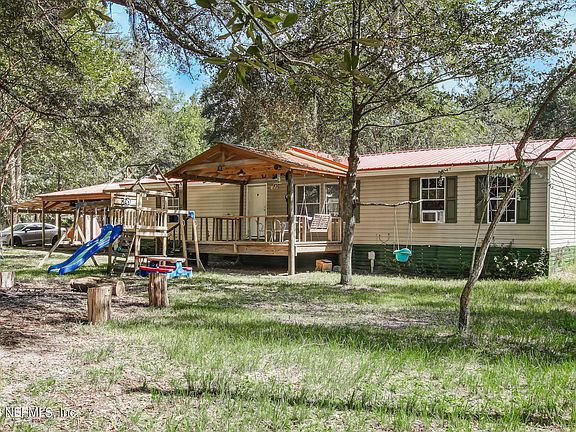 3rd image of 48485 CRAWFORD Lane
