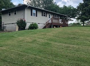 742 W Hollis Chapel Rd, Portland, TN 37148