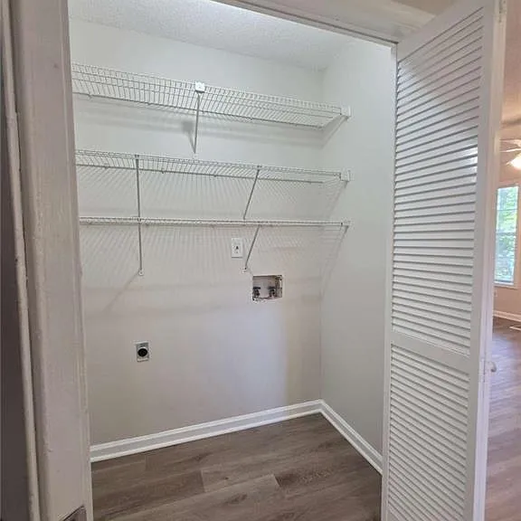 232 Hampton Dr — Photo 14