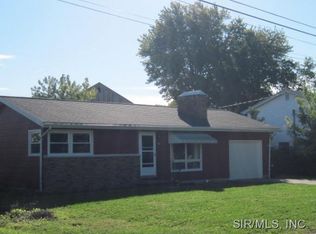 401 Jersey St, Brighton, IL 62012