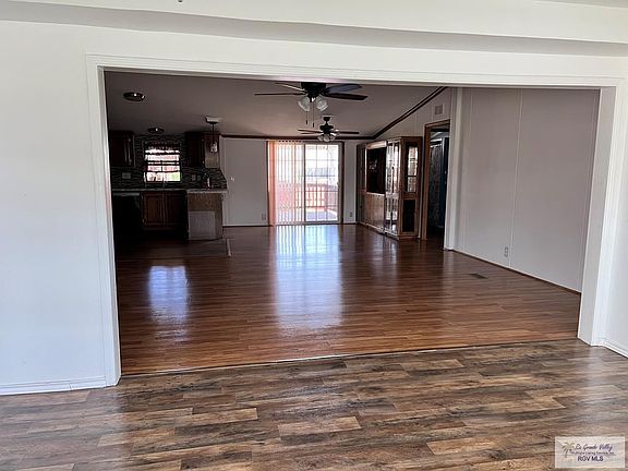 5th image of 705 N Retama St