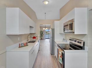 9870 Nob Hill Ct, Fort Lauderdale, FL 33351