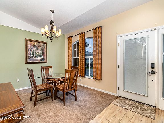 5th image of 1121 Douglas St SE