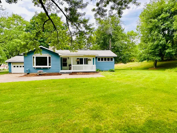 1978 Lakeshore Rd, Manistee, MI 49660