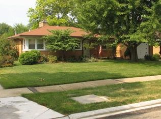 209 E Berkshire Ln, Mount Prospect, IL