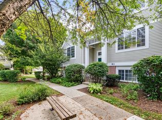 93 Cantal Ct, Wheeling, IL 60090