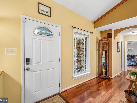 4th image of 12203 Woodlark Ct