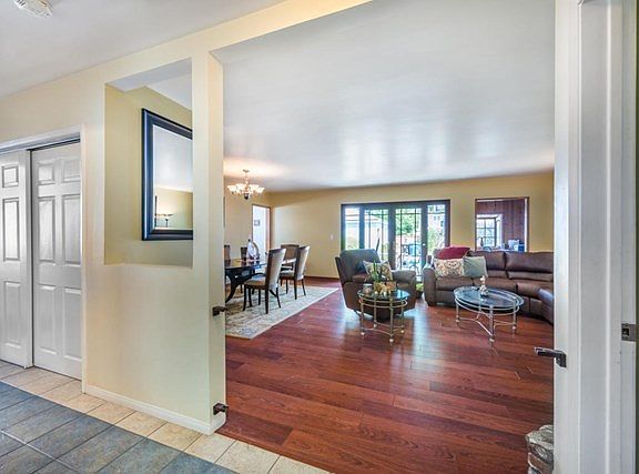 7518 Jumilla Ave, Winnetka-6