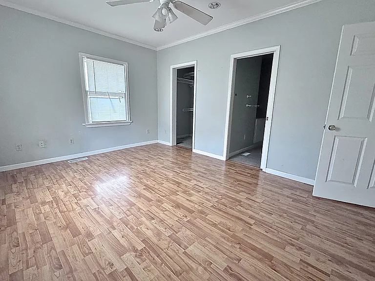609 Warner Ave — Photo 9