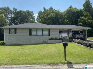 107 Pinecrest Rd, Bessemer, AL 35023