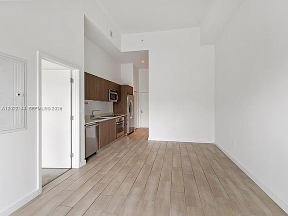 2nd image of 1600 SW 1st Ave APT 305