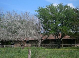 183 County Road 381, Gonzales, TX 78629