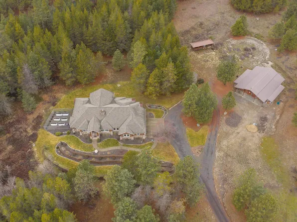 21615 N Green Pine Ln, Colbert, WA 99005