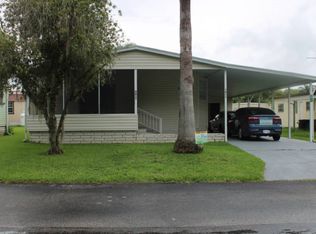 4811 Flamingo Dr, Zephyrhills, FL 33541