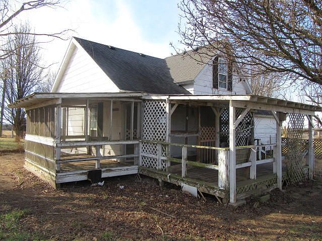 2nd image of 21244 Lawrence #2180