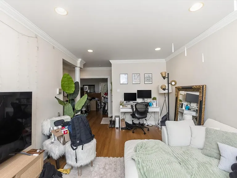 3630 N Bosworth Ave #1 — Photo 3