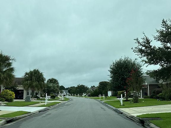 4th image of 238 Cloverleaf Dr