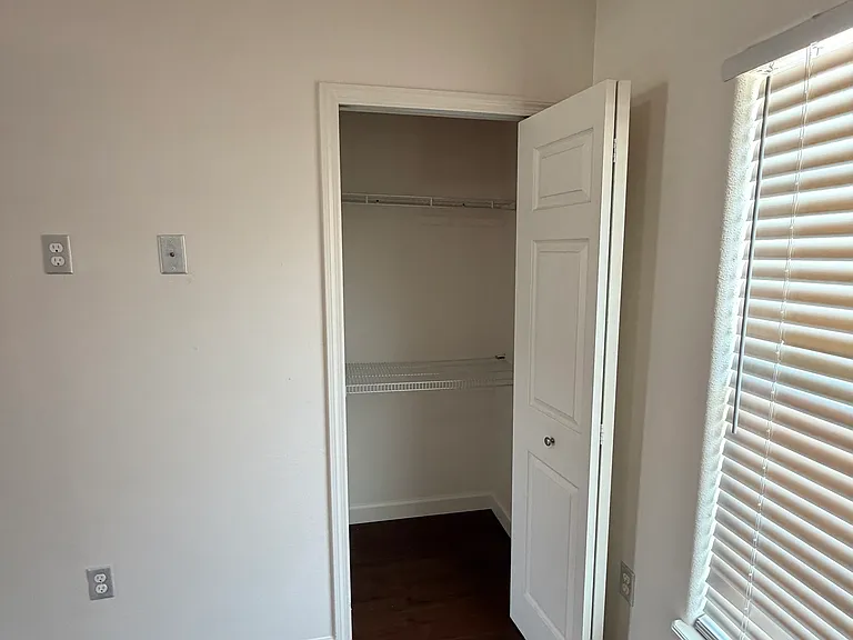 1311 North Ave — Photo 5