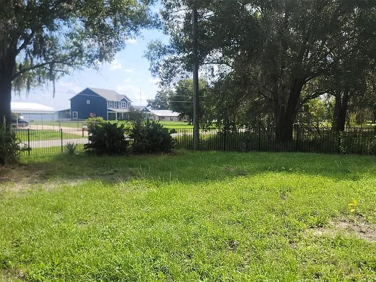 895 Keen Rd — Photo 10