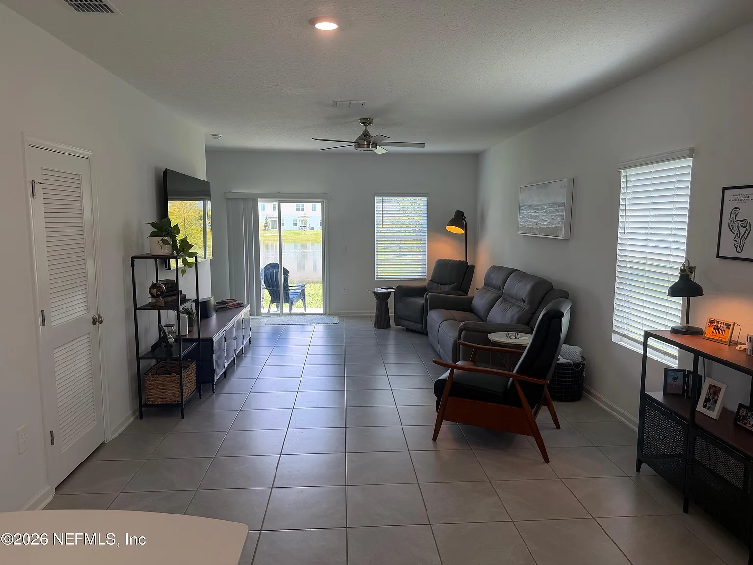 3 bed, 2.5 bath, 1502 sqft, $2,500 — Photo 4