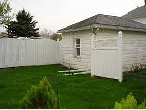 3rd image of 1607 Jenkins St