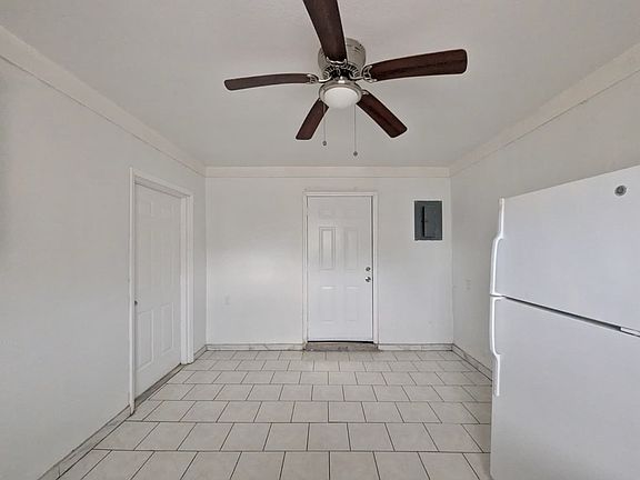 5th image of 8014 Lopez St #3