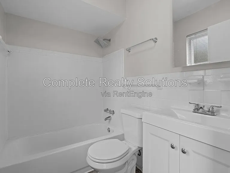 2323 Woodson Rd #E — Photo 9