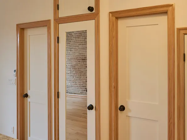 319 West 75th Street image 15 of 20