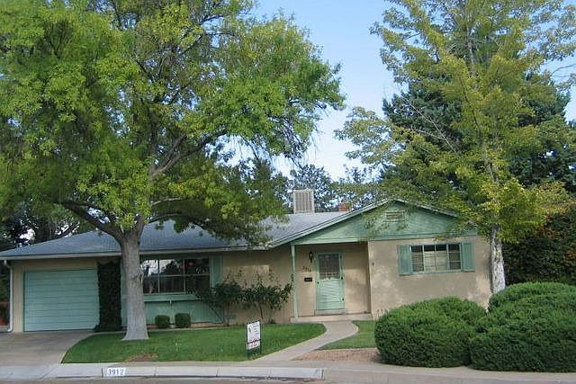1st image of 3912 Palomas Ct NE