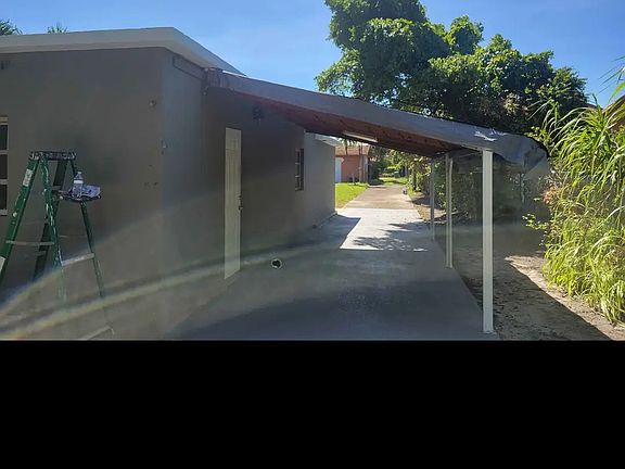 3rd image of 8521 Grand Canal Dr