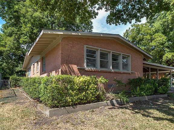 2nd image of 808 Carney Dr