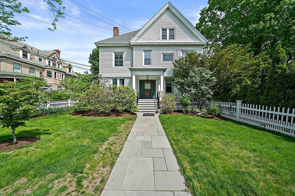 1046 Centre St 2, Newton Center, MA 02459 Zillow