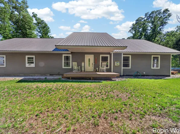 10337 Schow Rd, Holton, MI 49425
